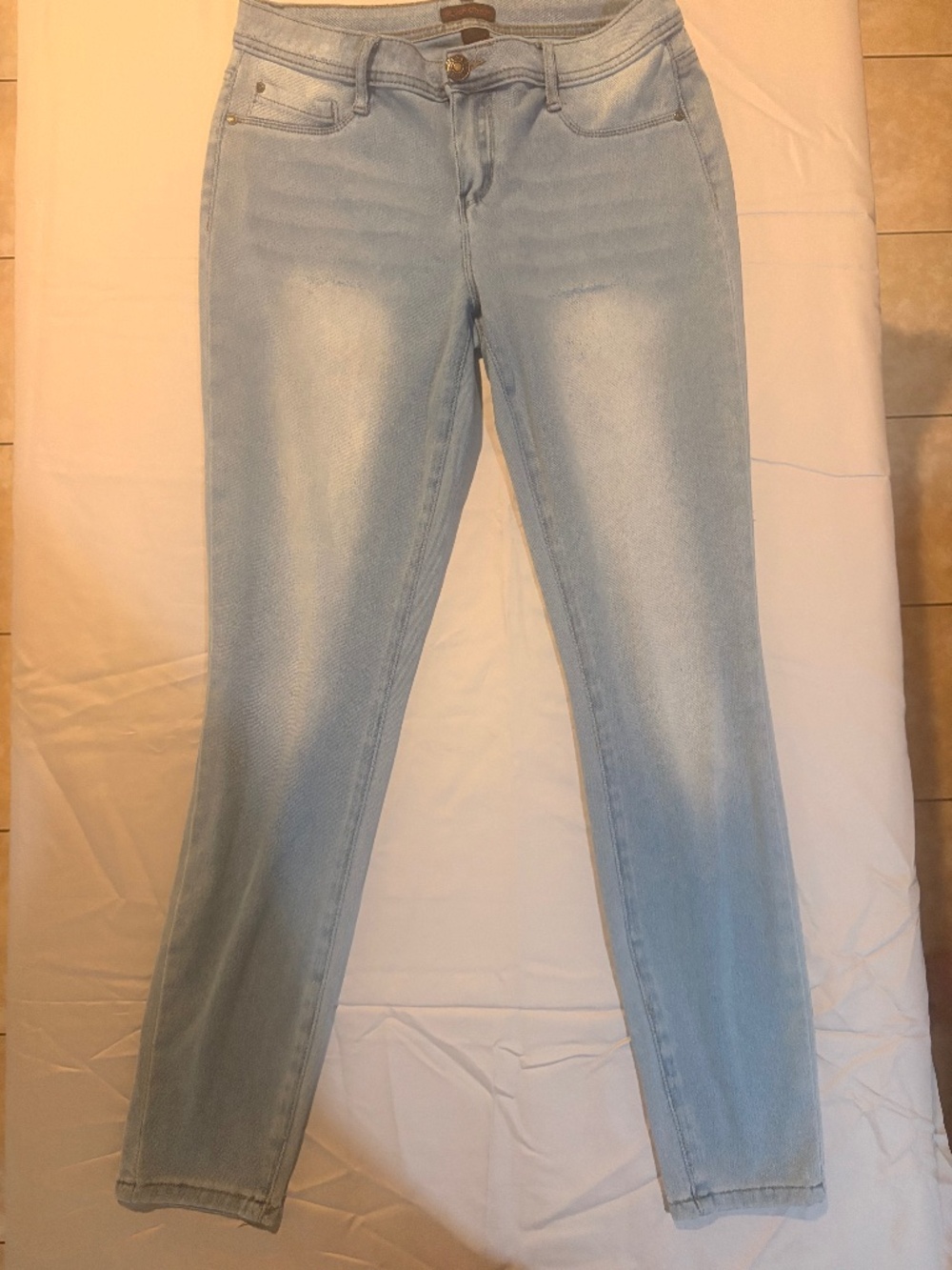 Women’s skinny jeans